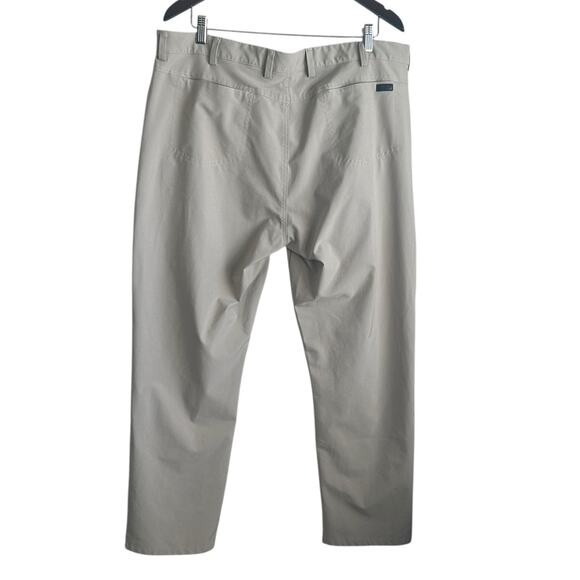 Greg Norman Men Golf Tech Pants 40X20 Beige Pockets Stretch Comfort Leisure - Picture 3 of 12